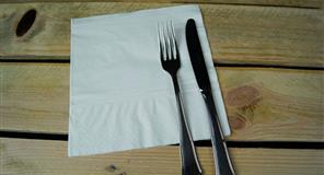 P40100 Servilletas Cenefa 40x40 plg 1/4